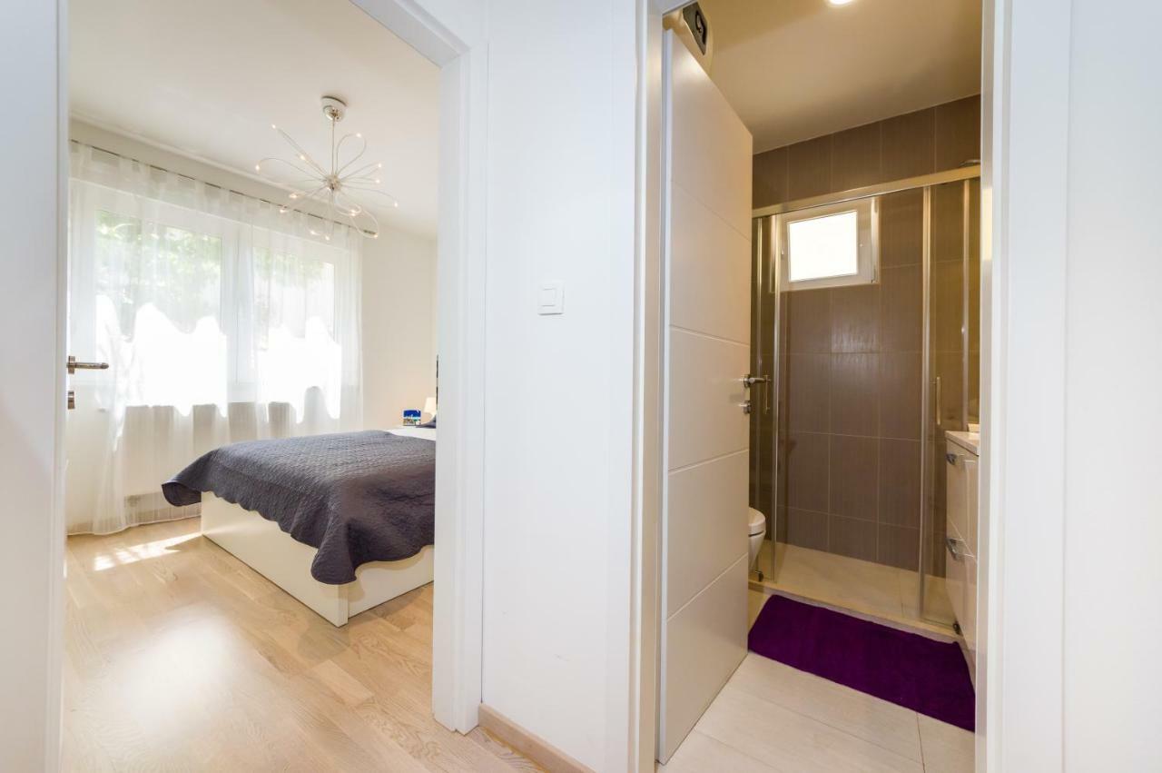 Apartment Tonka Zara Esterno foto