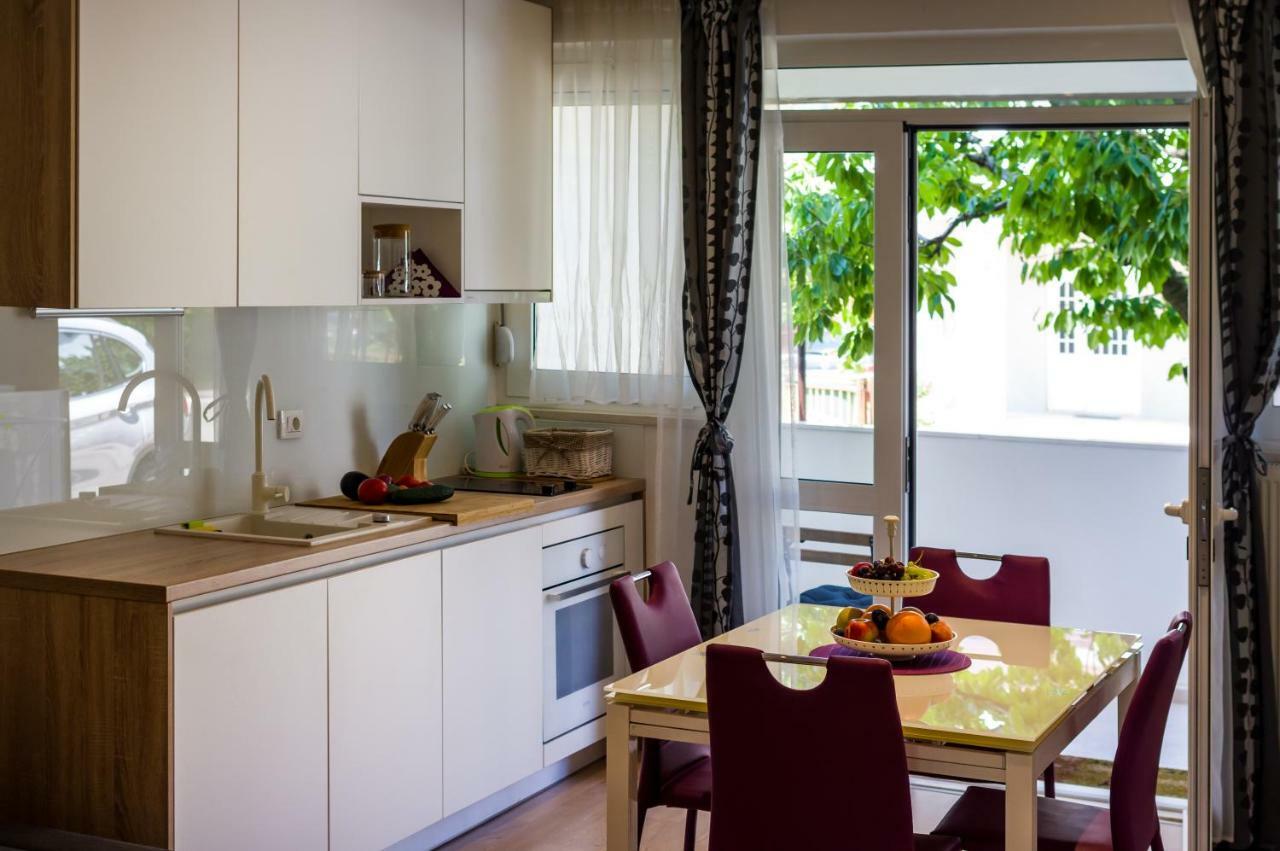 Apartment Tonka Zara Esterno foto